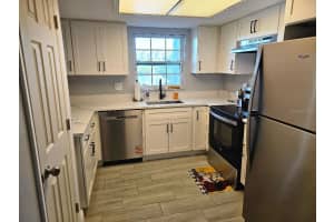 8806 BAY POINTE DRIVE, TAMPA, FL 33615 - MLS#MFRTB8446164