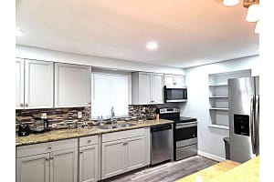 6886 49TH AVENUE, ST PETERSBURG, FL 33709 - MLS#MFRTB8446280