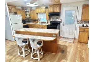 11211 101ST STREET, LARGO, FL 33773 - MLS#MFRTB8446281