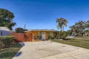 13698 120TH STREET, LARGO, FL 33778 - MLS#MFRTB8446296