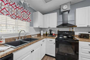 5718 ARROWHEAD DRIVE, ZEPHYRHILLS, FL 33542 - MLS#MFRTB8446319