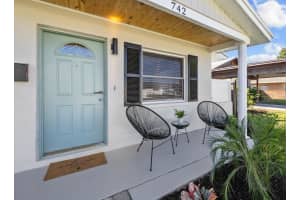 742 91ST AVENUE, ST PETERSBURG, FL 33702 - MLS#MFRTB8446334