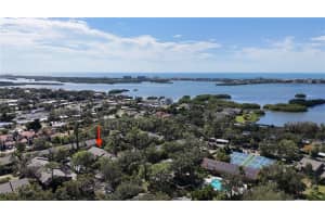 1703 PELICAN COVE ROAD, SARASOTA, FL 34231 - MLS#MFRTB8446383