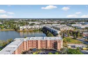 4149 LAKE BAYSHORE DRIVE, BRADENTON, FL 34205 - MLS#MFRTB8446384