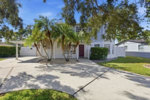 7904 WOODLYNNE AVENUE, TAMPA, FL 33614 - MLS#MFRTB8446503