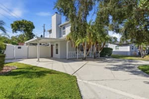 7904 WOODLYNNE AVENUE, TAMPA, FL 33614 - MLS#MFRTB8446503