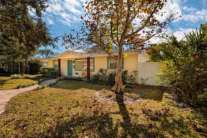 230 43RD AVENUE, ST PETERSBURG, FL 33703 - MLS#MFRTB8446507