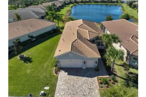 15527 CORONA DEL MAR DRIVE, WIMAUMA, FL 33598 - MLS#MFRTB8446686