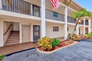 10280 IMPERIAL POINT DRIVE, LARGO, FL 33774 - MLS#MFRTB8446765