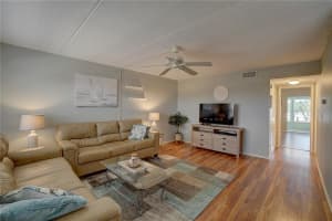 11620 PARK BOULEVARD, SEMINOLE, FL 33772 - MLS#MFRTB8446795