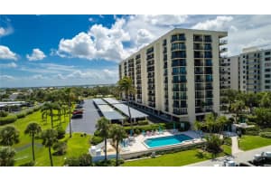 690 Island Way #1005, CLEARWATER BEACH