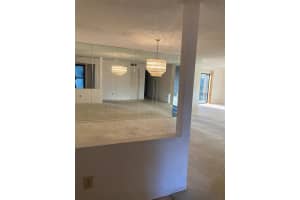 8198 TERRACE GARDEN DRIVE, ST PETERSBURG, FL 33709 - MLS#MFRTB8446875