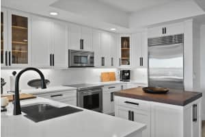 125 ISLAND WAY, CLEARWATER BEACH, FL 33767 - MLS#MFRTB8446947