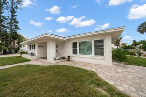1018 BAY ESPLANADE, CLEARWATER BEACH, FL 33767 - MLS#MFRTB8446996