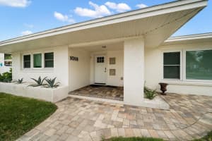 1018 BAY ESPLANADE, CLEARWATER BEACH, FL 33767 - MLS#MFRTB8446996