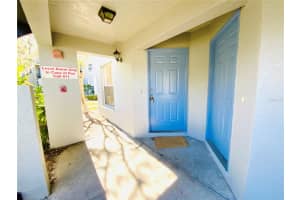 7200 BANK DRIVE, TAMPA, FL 33617 - MLS#MFRTB8447048