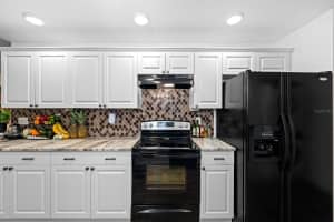 2563 13TH AVENUE, ST PETERSBURG, FL 33712 - MLS#MFRTB8447074