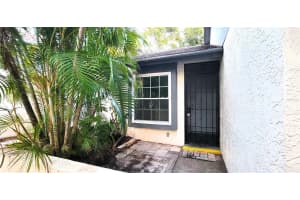 591 CAPISTRANO COURT, LARGO, FL 33771 Sold 11/25/25