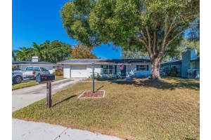 1820 Driftwood Cir N, OLDSMAR