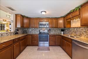 6219 57TH AVENUE, ST PETERSBURG, FL 33709 - MLS#MFRTB8447177