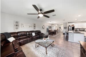 17211 BEACH BUTTERCUP PLACE, WIMAUMA, FL 33598 - MLS#MFRTB8447183