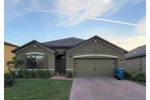 978 Remington Green Dr Se, PALM BAY