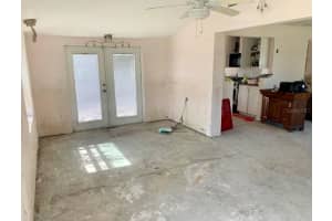 365 145TH AVENUE, MADEIRA BEACH, FL 33708 - MLS#MFRTB8447301