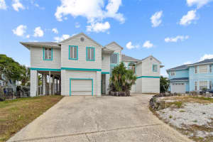 121 AUGUSTA AVENUE, PALM HARBOR, FL 34683 - MLS#MFRTB8447324