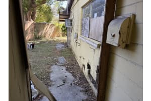 2116 HIAWATHA STREET, TAMPA, FL 33604 - MLS#MFRTB8447624