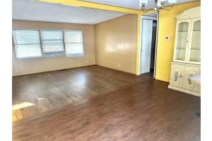 2000 BAY DRIVE, LARGO, FL 33771 - MLS#MFRTB8447755