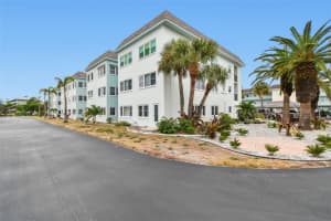 8 GLENCOE PLACE, DUNEDIN, FL 34698 - MLS#MFRTB8447757