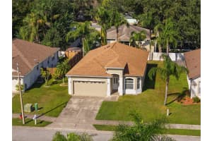 1621 MOUNTCLAIR COURT, MOUNT DORA, FL 32757 - MLS#MFRTB8447794