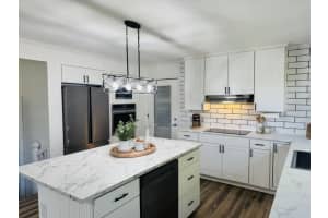 108 LAKE SEARS DRIVE, WINTER HAVEN, FL 33880 - MLS#MFRTB8447823