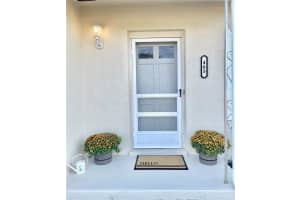 465 BRIARWOOD LN, SPRING HILL, FL 34606 - MLS#MFRTB8447907