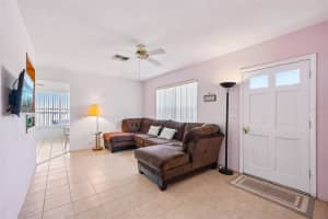 465 BRIARWOOD LN, SPRING HILL, FL 34606 - MLS#MFRTB8447907