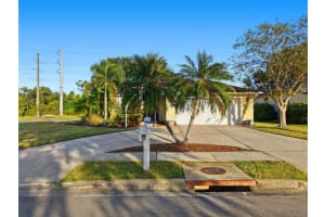 4905 72ND COURT, BRADENTON, FL 34203 - MLS#MFRTB8447988