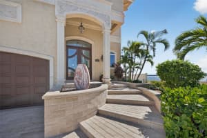 2165 LOUISA DRIVE, BELLEAIR BEACH, FL 33786 - MLS#MFRTB8448007