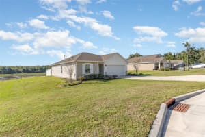 420 JEWEL LAKE DRIVE, LAKE CITY, FL 32024 - MLS#MFRTB8448038