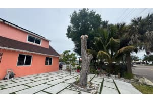 8301 LOPEZ DRIVE, TAMPA, FL 33615 - MLS#MFRTB8448073