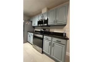 753 Isleton Dr Brandon, FL 33511 - Off Market