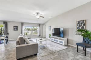 10946 RAINBOW PYRITE DRIVE, WIMAUMA, FL 33598 - MLS#MFRTB8448236