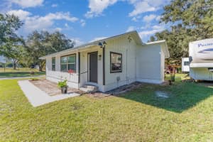 8720 STATE ROAD 33 N, LAKELAND, FL 33809 - MLS#MFRTB8448242