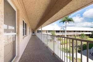 10032 65TH AVENUE, ST PETERSBURG, FL 33708 - MLS#MFRTB8448244