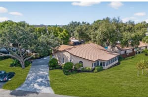 1620 PELICAN CREEK CROSSING, ST PETERSBURG, FL 33707 - MLS#MFRTB8448253