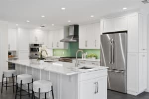 5173 HORSESHOE PLACE, ST PETERSBURG, FL 33703 - MLS#MFRTB8448289