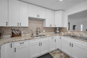 557 77TH AVENUE, ST PETE BEACH, FL 33706 - MLS#MFRTB8448567