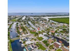 6510 Abaco Dr Apollo Beach, FL 33572 - Off Market