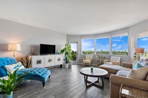 670 ISLAND WAY, CLEARWATER BEACH, FL 33767 - MLS#MFRTB8448613