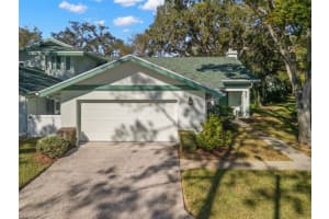 235 Woodridge Cir, OLDSMAR