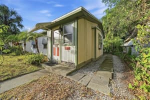 533 38TH AVENUE, ST PETERSBURG, FL 33704 - MLS#MFRTB8448712